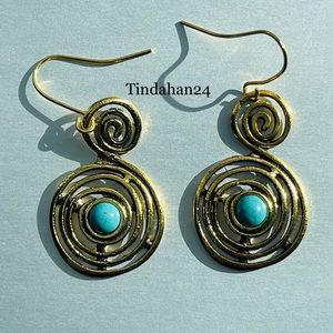 CycleSphere Golden Ethnic With Turquoise inlaid Earrings‎